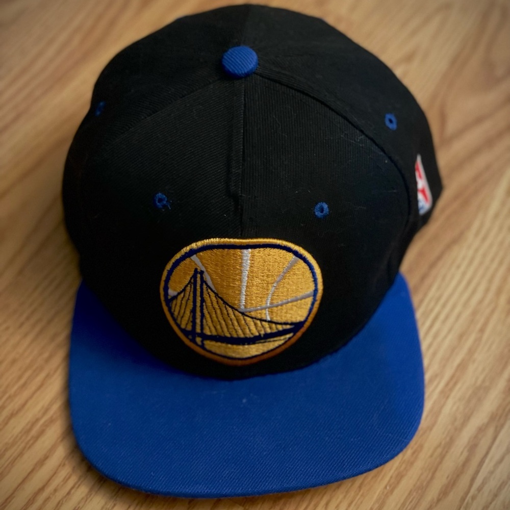New Mitchell and Ness NBA Warriors black and blue with gold seal baseball cap